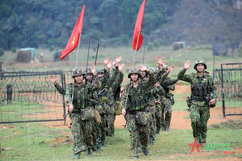 Quy định đeo biển trực, biển công tác trên các loại trang phục trong Quân đội nhân dân Việt Nam